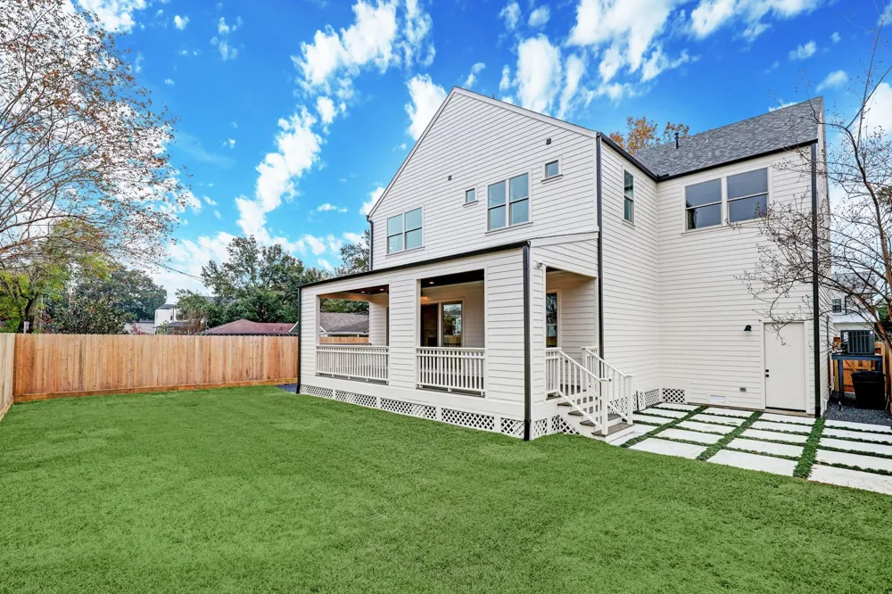 2031 Saxon Drive Houston, TX 77018