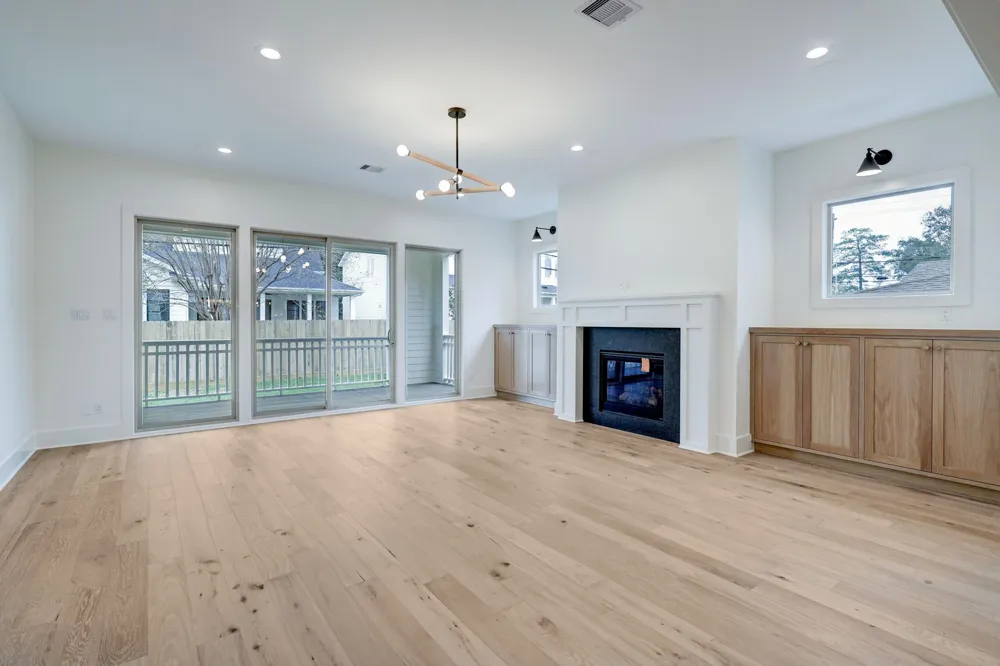 2031 Saxon Drive Houston, TX 77018
