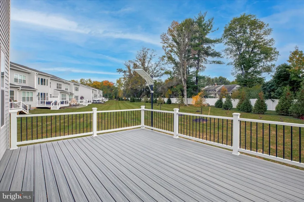 674 LEVERING STREET Blue Bell, PA 19422