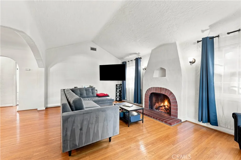14138 Lemay Street Van Nuys, CA 91405