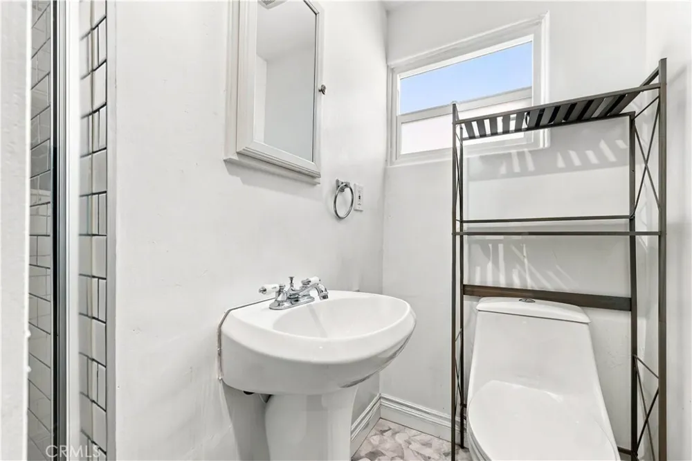 14138 Lemay Street Van Nuys, CA 91405