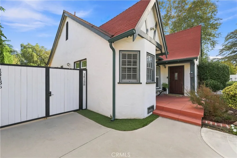 14138 Lemay Street Van Nuys, CA 91405