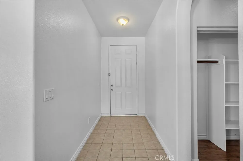 15586 Pilot Rock Victorville, CA 92394