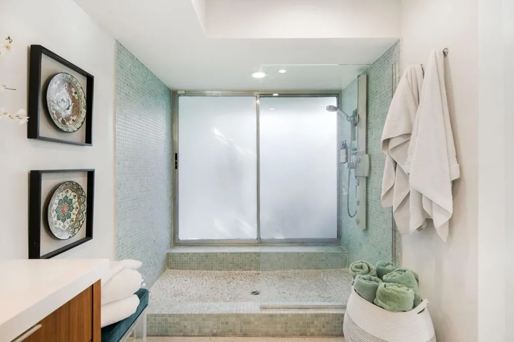 1999 S Joshua Tree Place Palm Springs, CA 92264