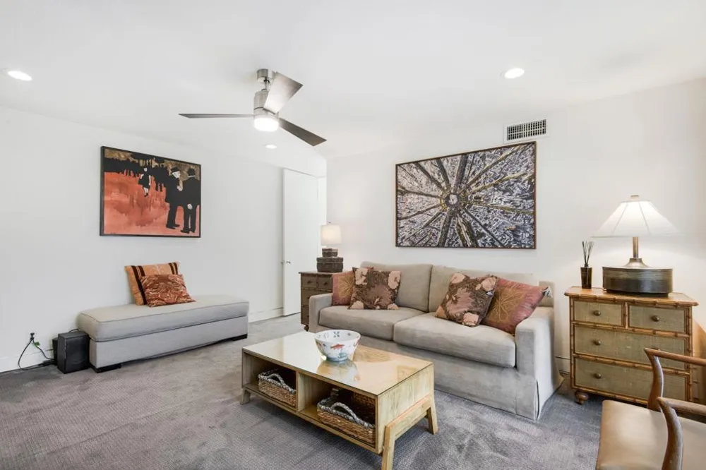 1999 S Joshua Tree Place Palm Springs, CA 92264