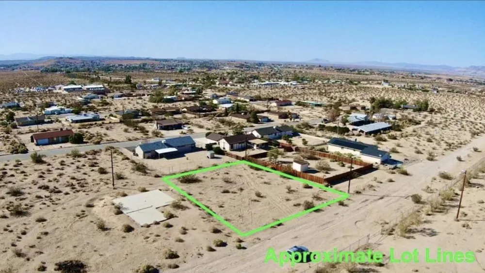 8219 Araby Avenue 29 Palms, CA 92277