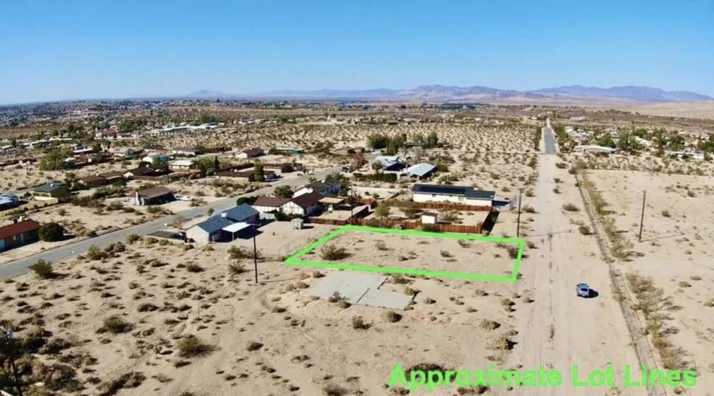 8219 Araby Avenue 29 Palms, CA 92277