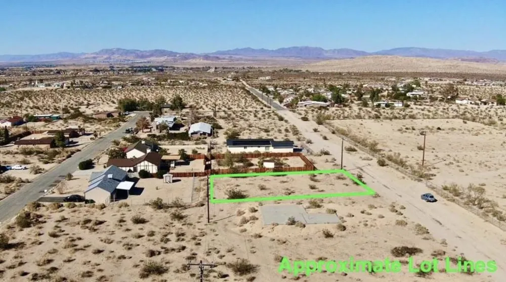 8219 Araby Avenue 29 Palms, CA 92277