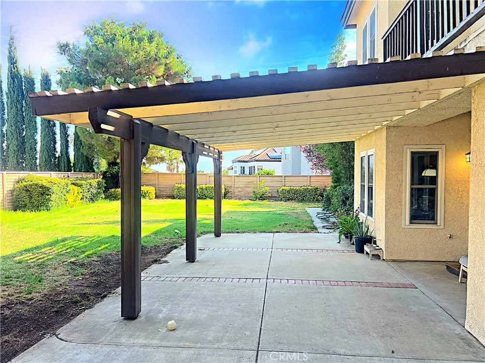 42205 Round Hill Drive Lancaster, CA 93536