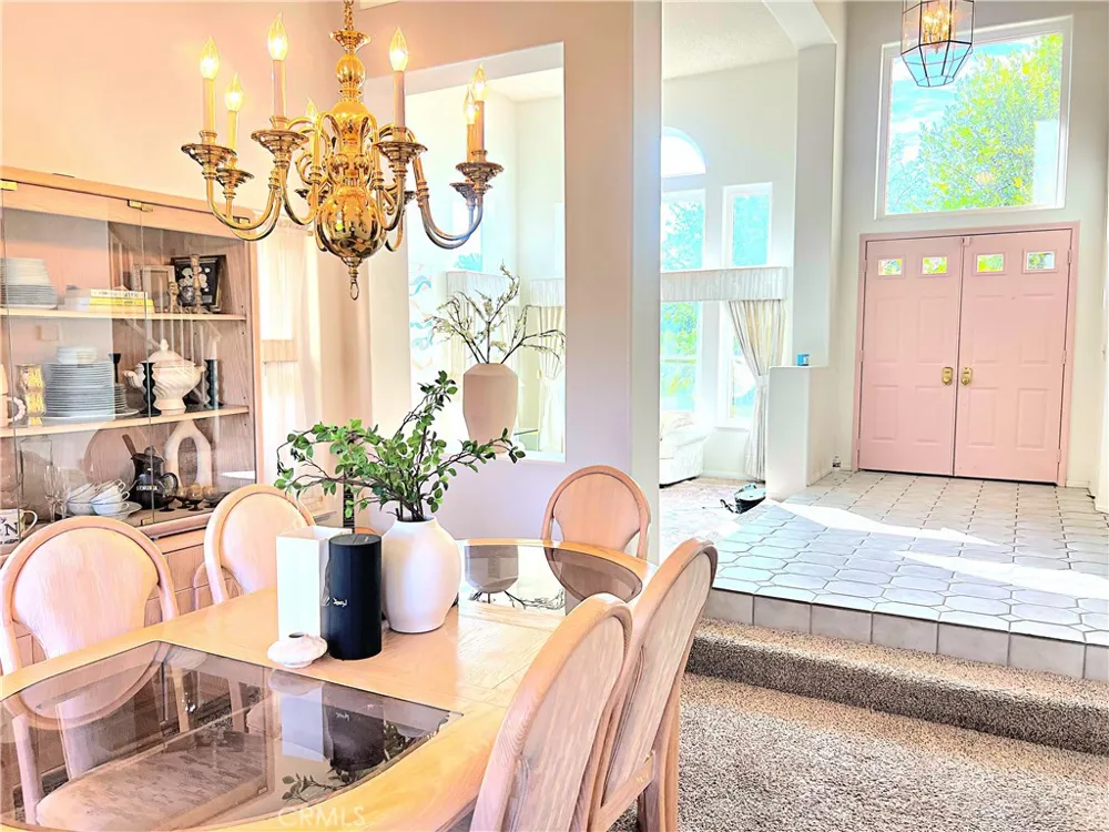 42205 Round Hill Drive Lancaster, CA 93536