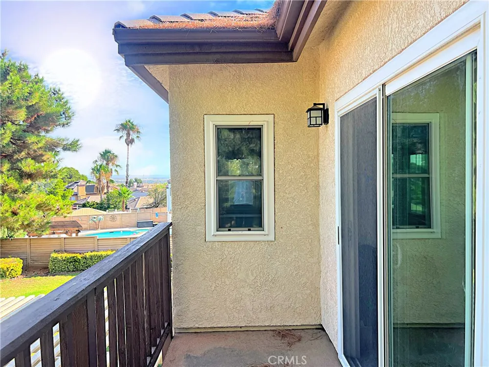 42205 Round Hill Drive Lancaster, CA 93536