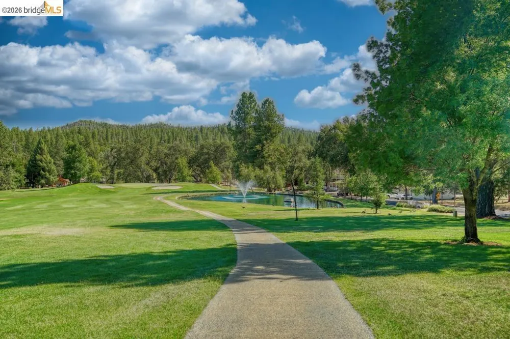 12888 Green Valley Cr Groveland, CA 95321