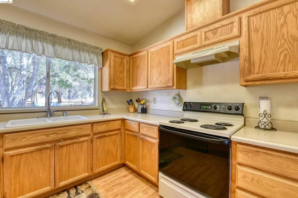 12888 Green Valley Cr Groveland, CA 95321