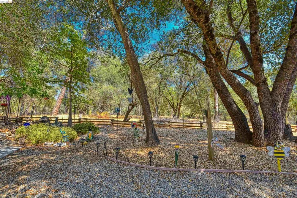 12888 Green Valley Cr Groveland, CA 95321