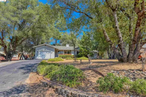 12888 Green Valley Cr