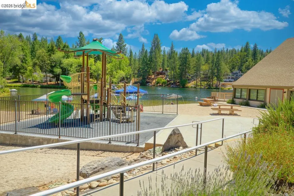12888 Green Valley Cr Groveland, CA 95321