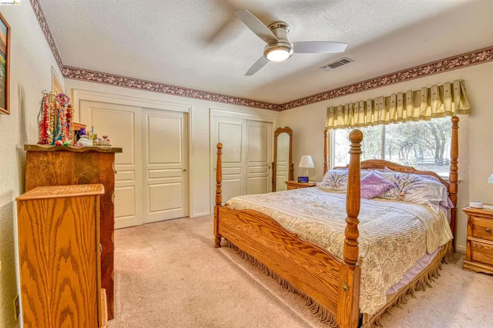 12888 Green Valley Cr Groveland, CA 95321