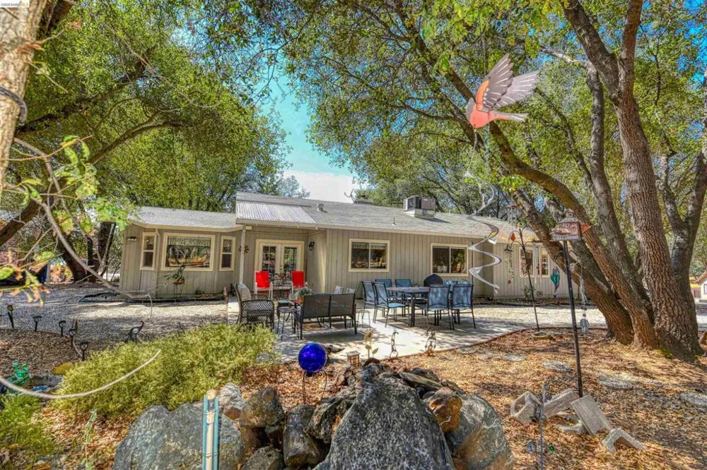 12888 Green Valley Cr Groveland, CA 95321
