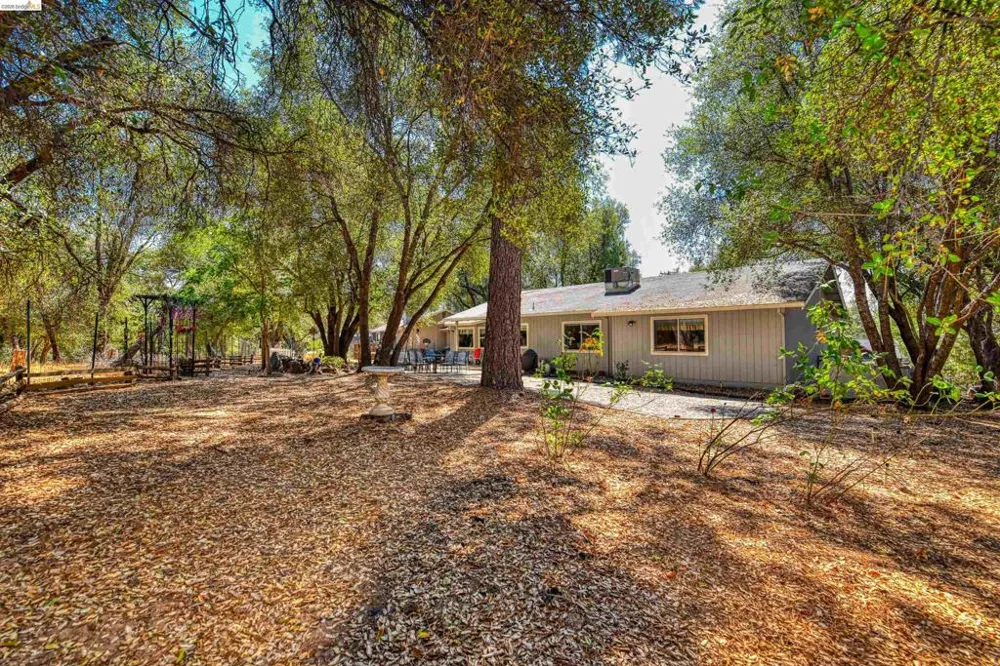 12888 Green Valley Cr Groveland, CA 95321