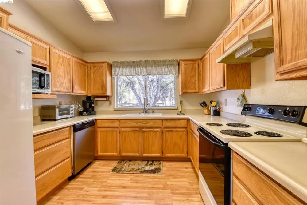 12888 Green Valley Cr Groveland, CA 95321