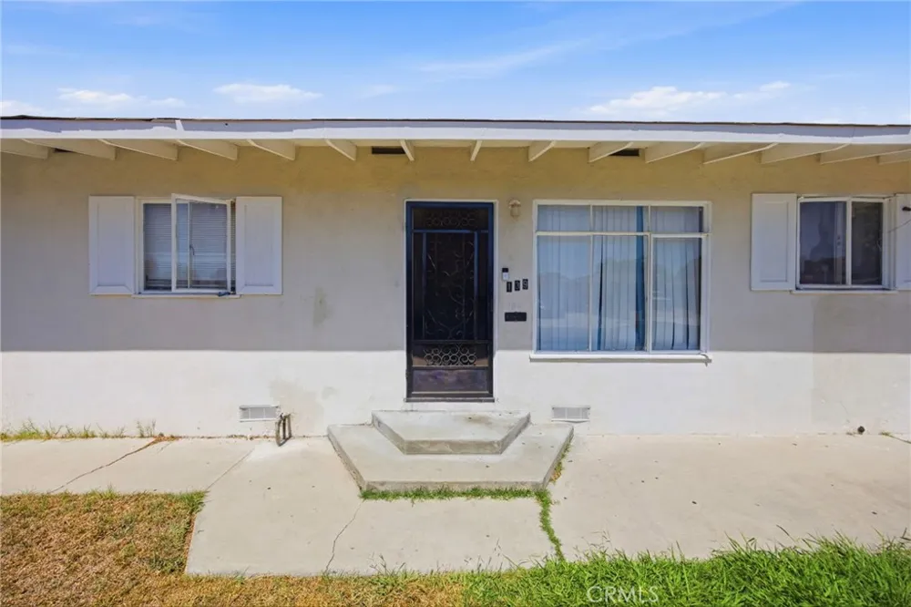 139 E 229th Street Carson, CA 90745
