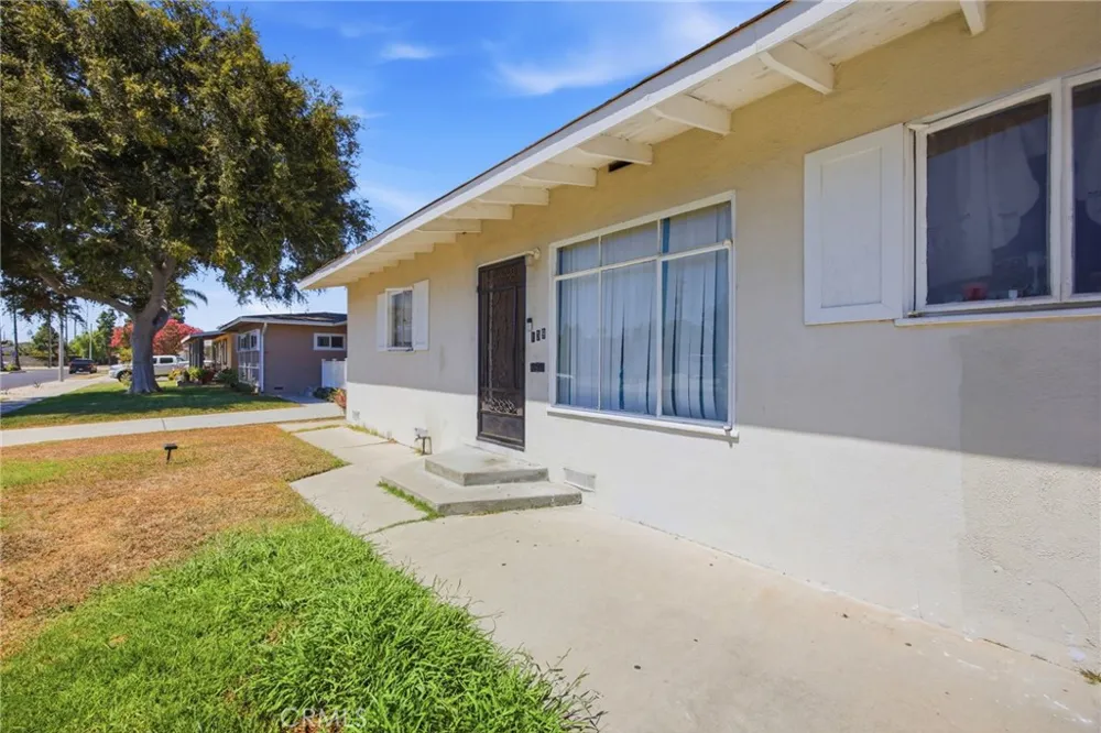 139 E 229th Street Carson, CA 90745