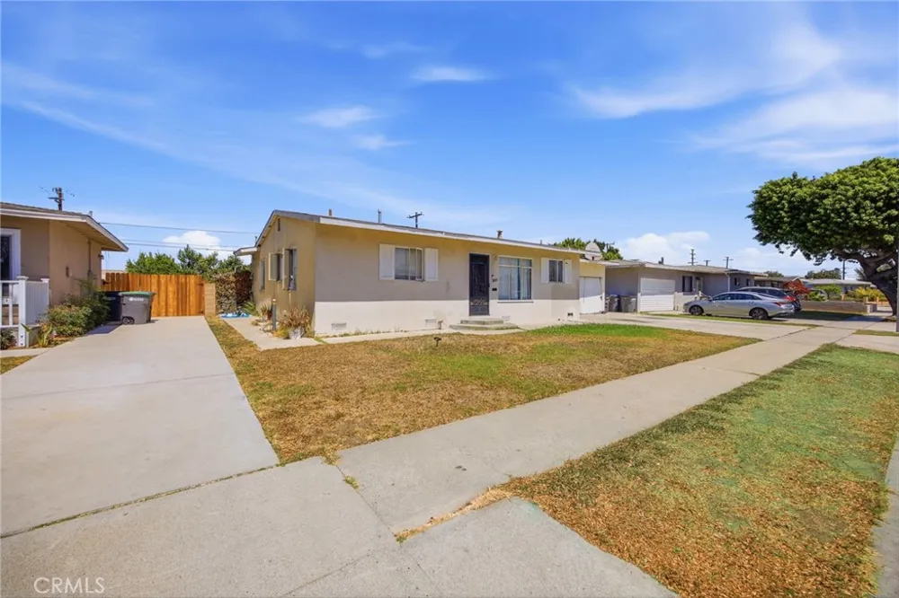139 E 229th Street Carson, CA 90745