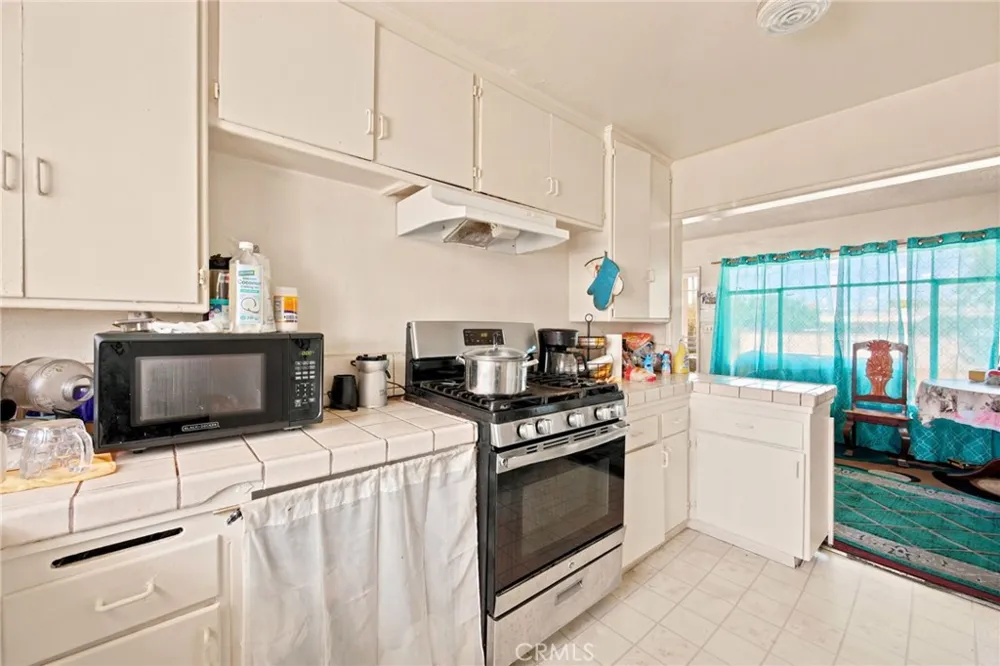 139 E 229th Street Carson, CA 90745