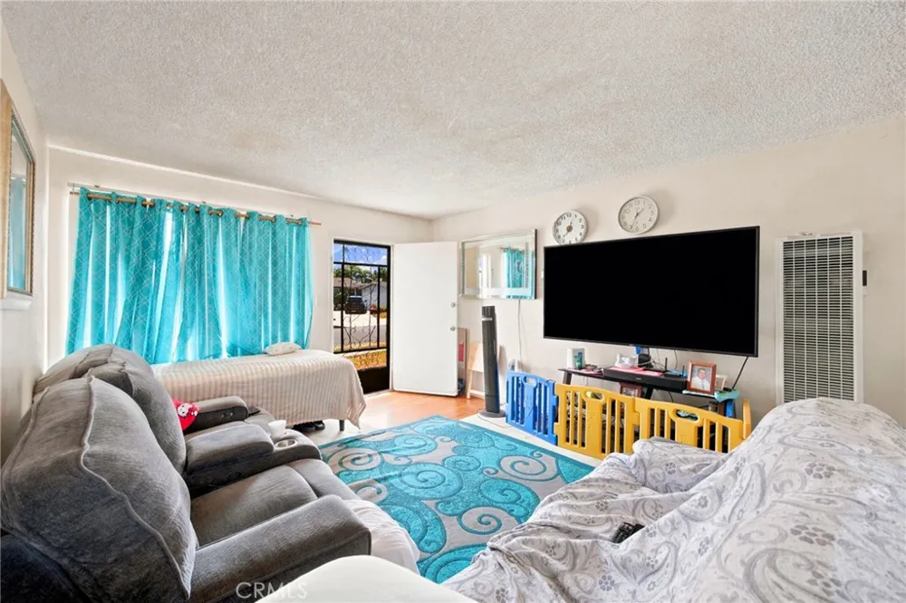 139 E 229th Street Carson, CA 90745