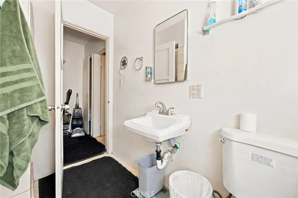 139 E 229th Street Carson, CA 90745