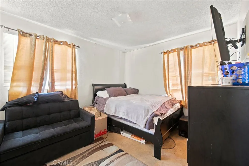 139 E 229th Street Carson, CA 90745