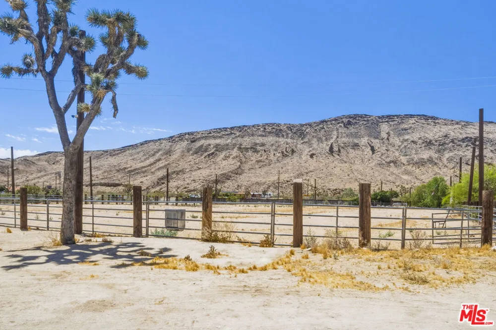55616 Pipes Canyon Road Yucca Valley, CA 92284