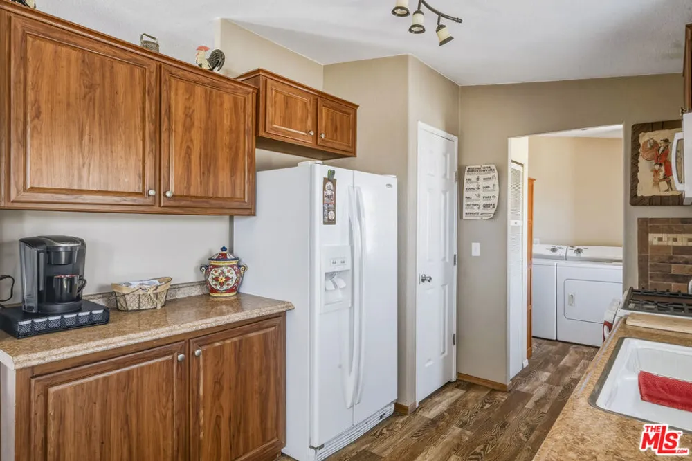 55616 Pipes Canyon Road Yucca Valley, CA 92284