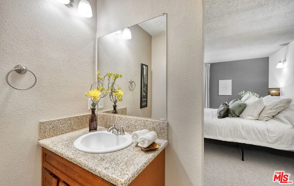 6405 Green Valley Circle #209 Culver City, CA 90230