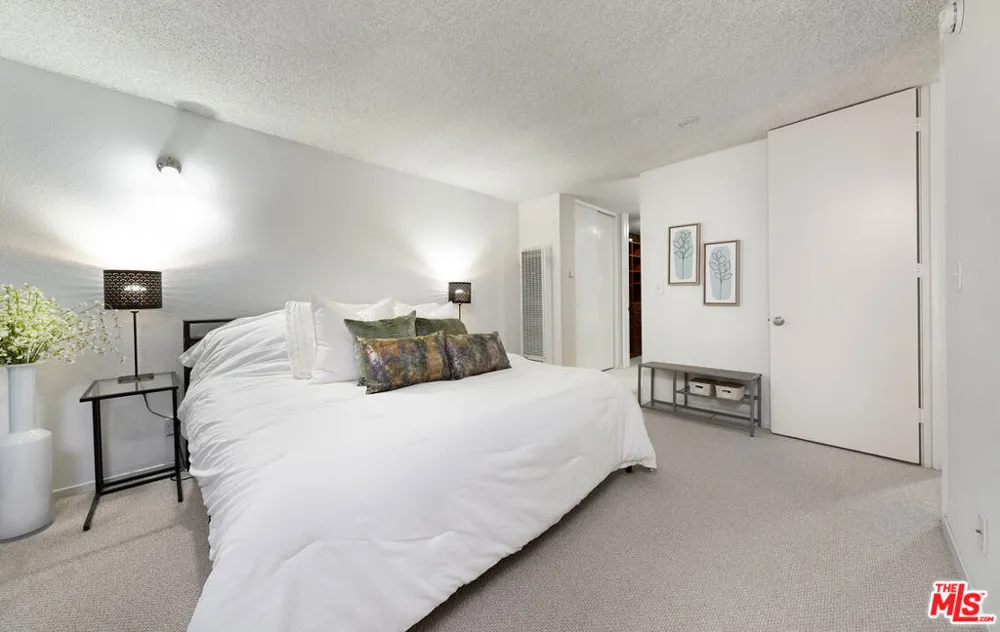 6405 Green Valley Circle #209 Culver City, CA 90230
