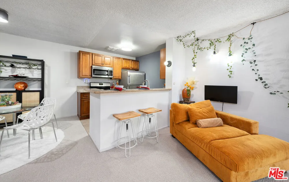 6405 Green Valley Circle #209 Culver City, CA 90230