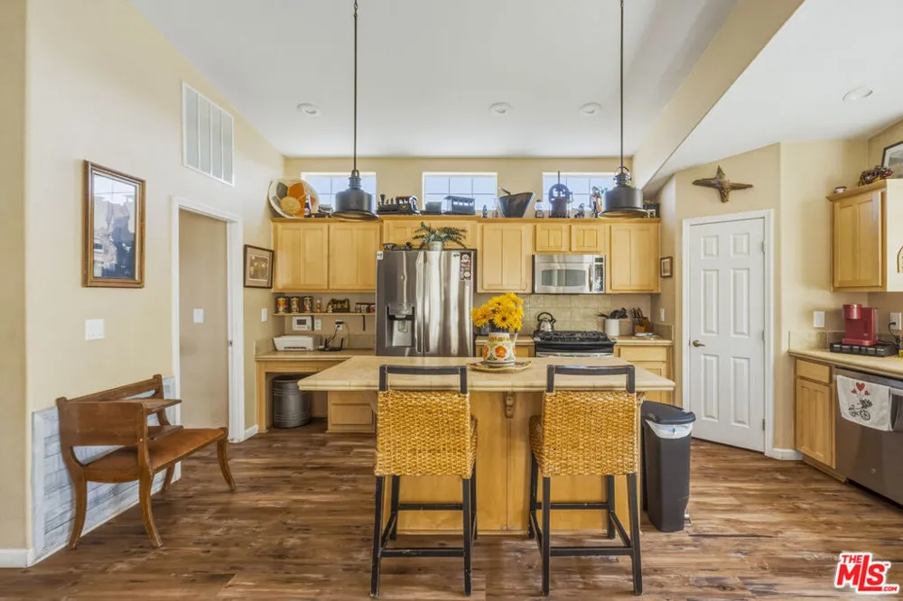 55626 Pipes Canyon Road Yucca Valley, CA 92284