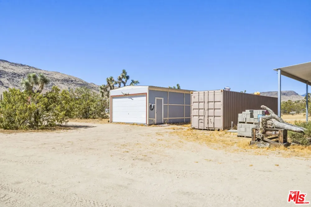 55626 Pipes Canyon Road Yucca Valley, CA 92284