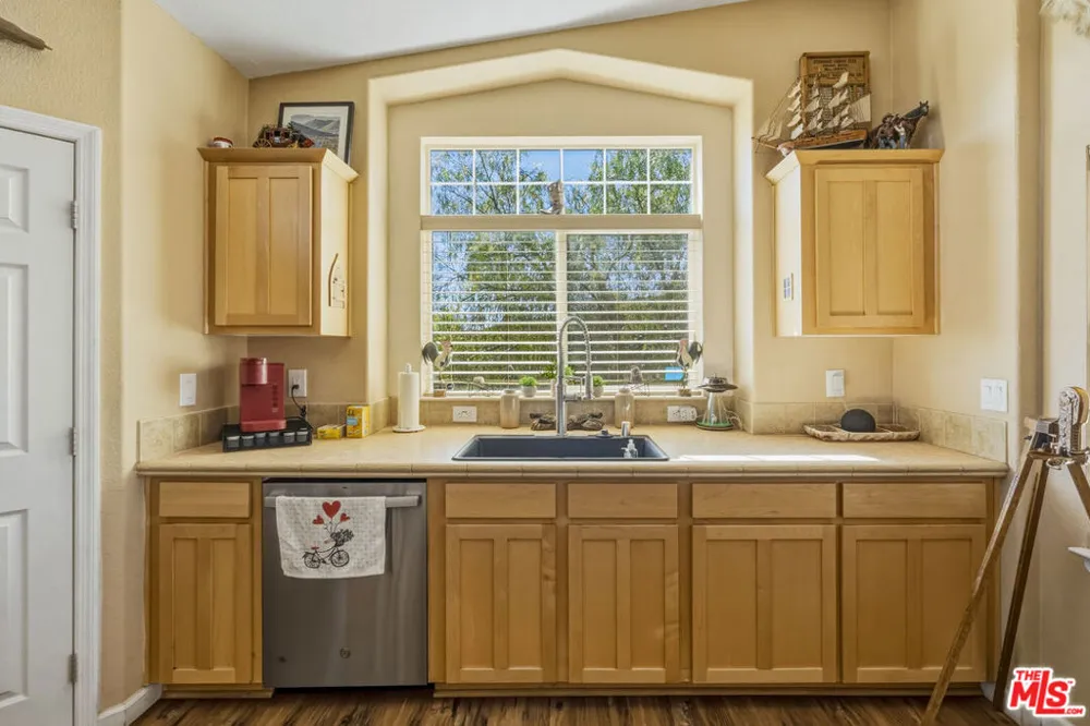 55626 Pipes Canyon Road Yucca Valley, CA 92284