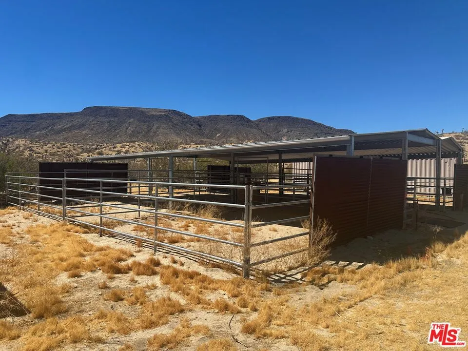 55626 Pipes Canyon Road Yucca Valley, CA 92284