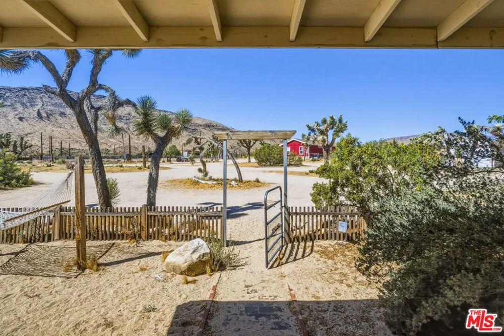 55626 Pipes Canyon Road Yucca Valley, CA 92284