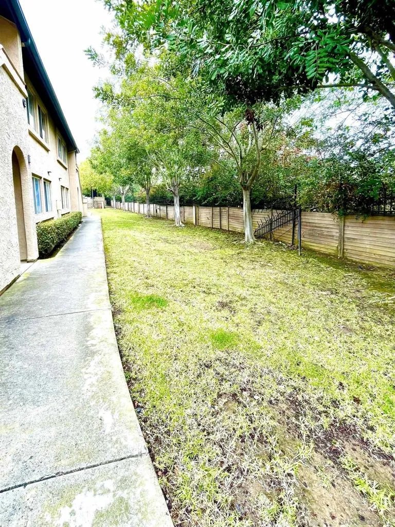 11329 Avenida Los Lobos San Diego, CA 92127