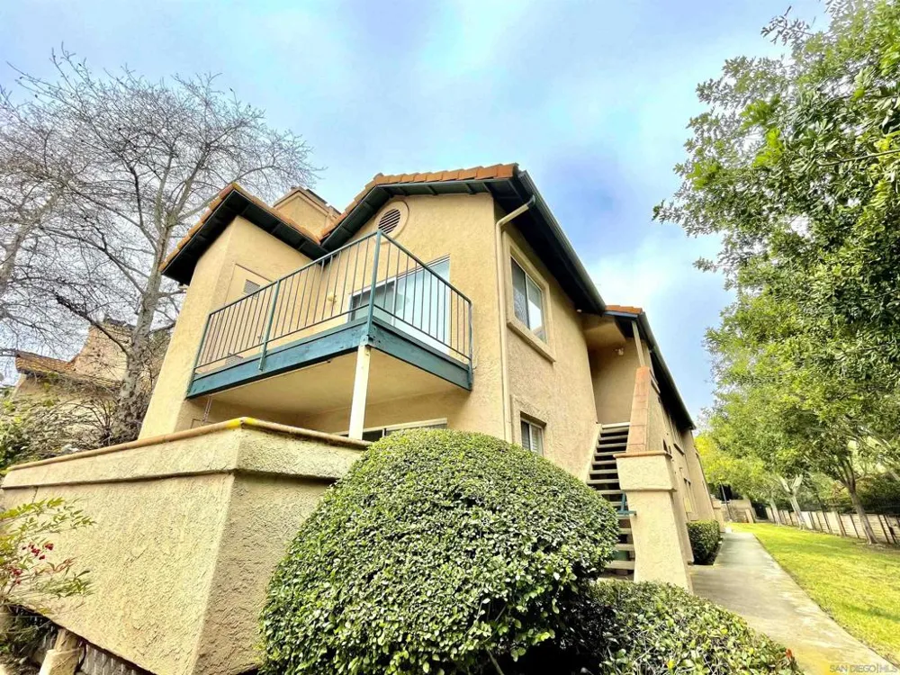 11329 Avenida Los Lobos San Diego, CA 92127
