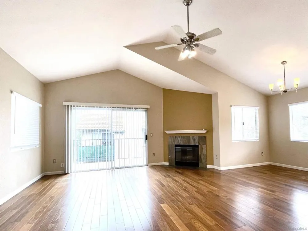 11329 Avenida Los Lobos San Diego, CA 92127