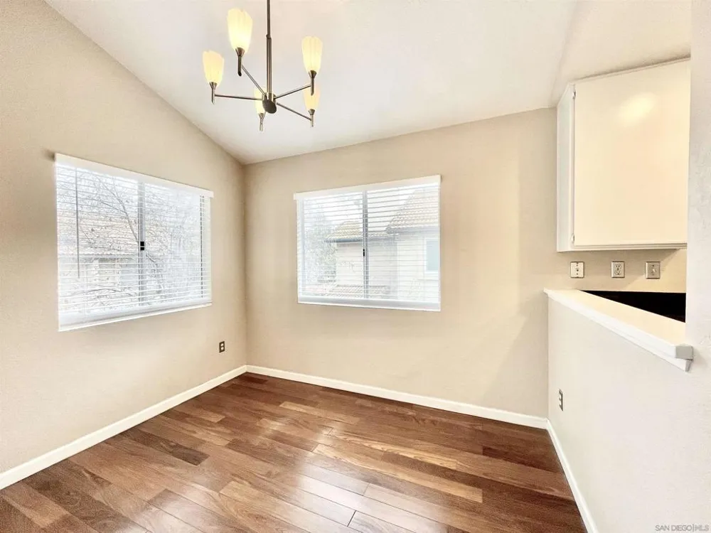 11329 Avenida Los Lobos San Diego, CA 92127