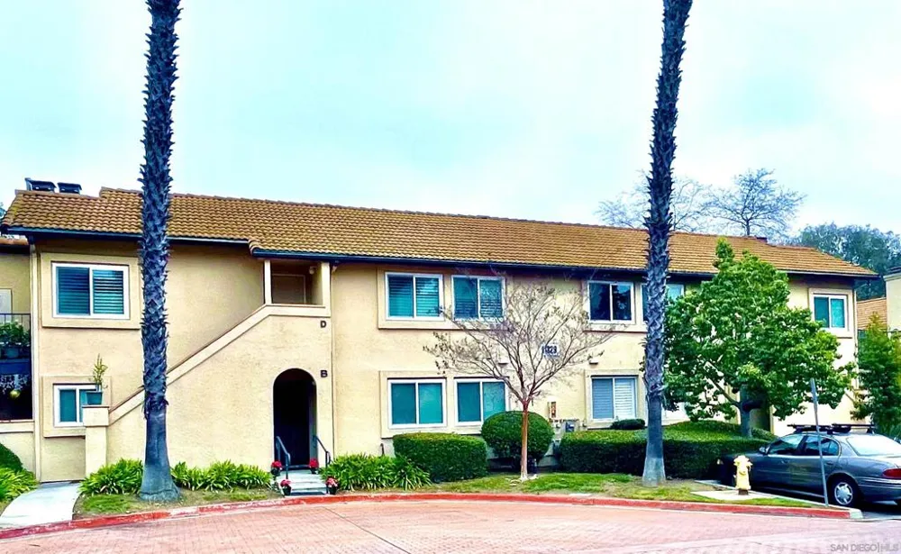 11329 Avenida Los Lobos San Diego, CA 92127