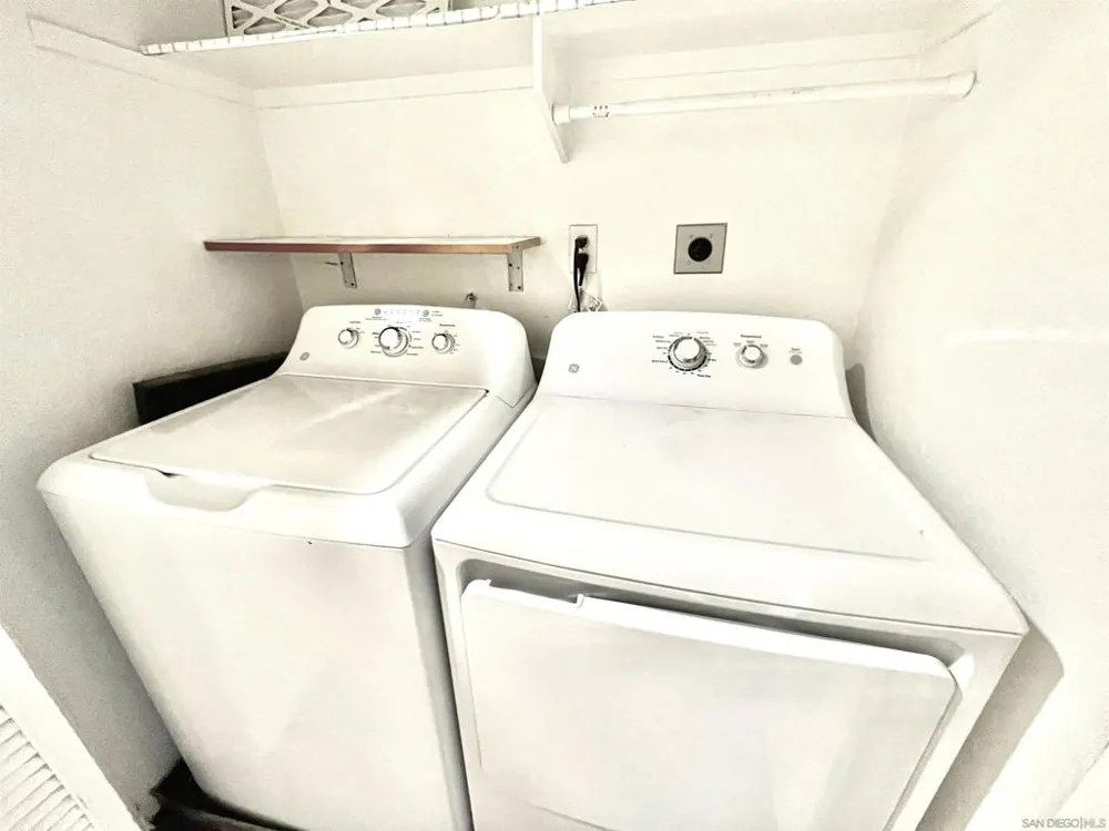 11329 Avenida Los Lobos San Diego, CA 92127
