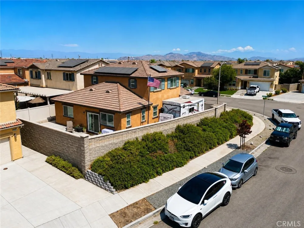 5011 Vanderham Way Jurupa Valley, CA 91752