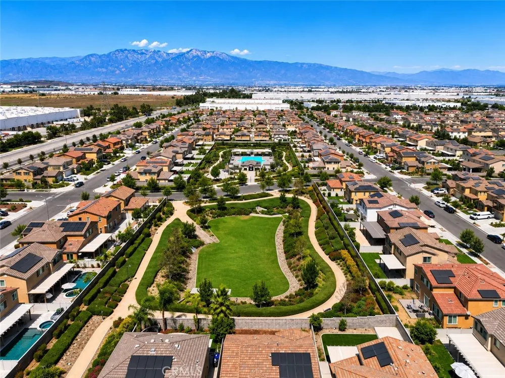 5011 Vanderham Way Jurupa Valley, CA 91752