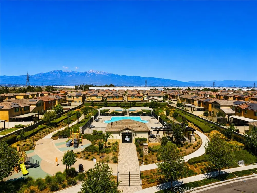 5011 Vanderham Way Jurupa Valley, CA 91752